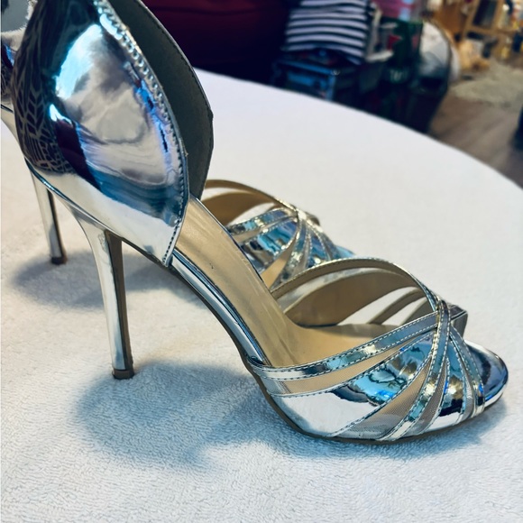 TRUE DECADENCE Shoes - Almost Brand New - High Quality Heels By TRUE DECADENCE - Size 8 - Box 49